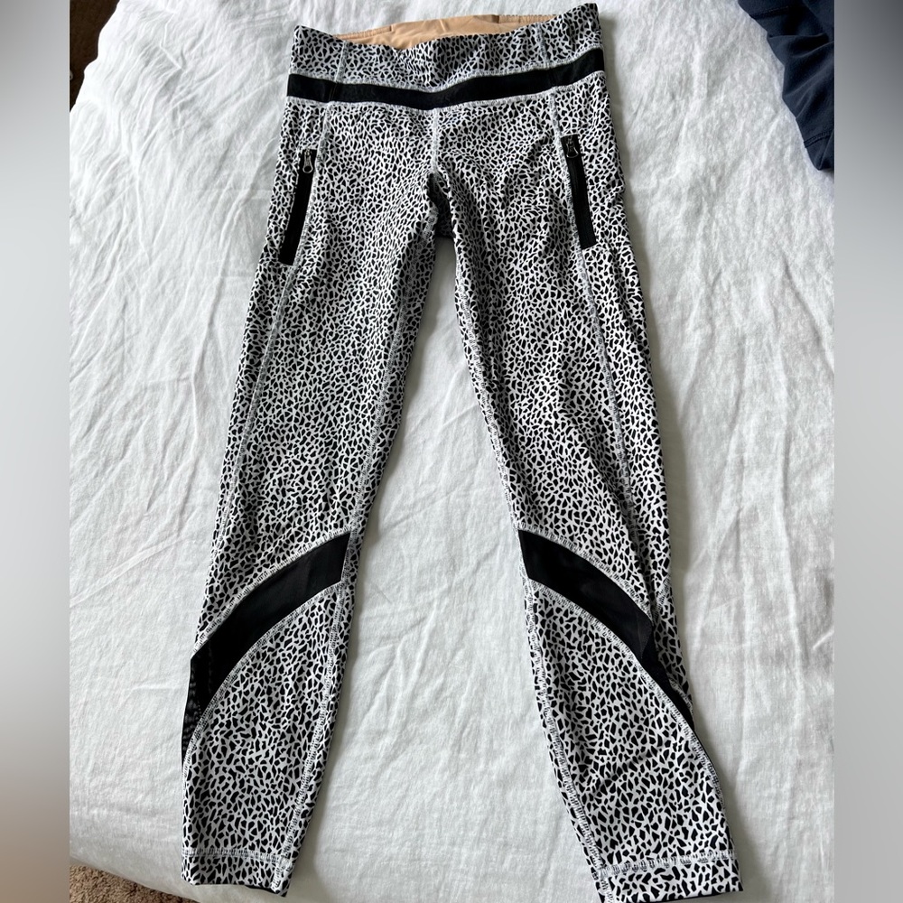 Lululemon race rival legging